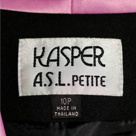 BLACK + PINK VINTAGE SKIRT SUIT - Picture 13 of 16